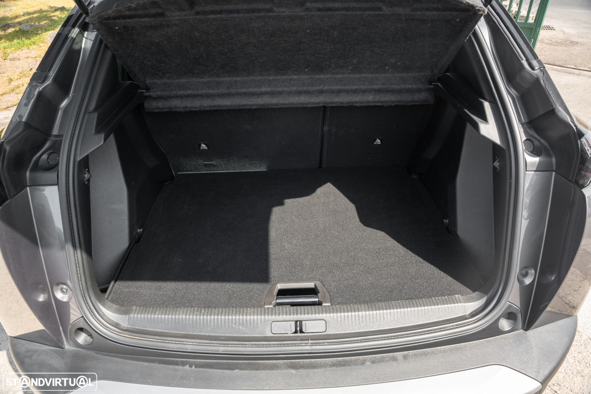 Peugeot 2008 1.5 BlueHDi Active Pack - 20