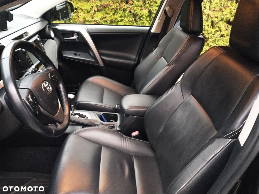 Toyota RAV4 Hybrid Prestige 4x4 - 16