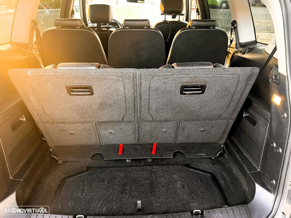 Ford S-Max 2.2 TDCi DPF Titanium X - 14