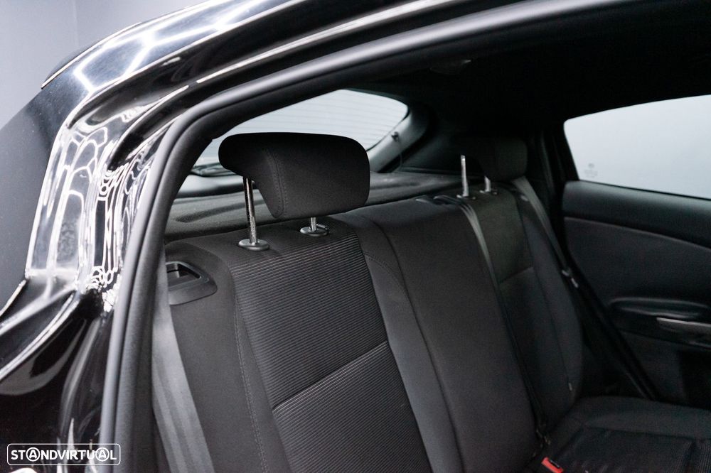 Alfa Romeo Giulietta 1.6 JTDM Veloce - 32