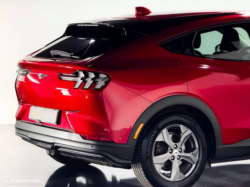 Ford Mustang Mach-E Standard - 25