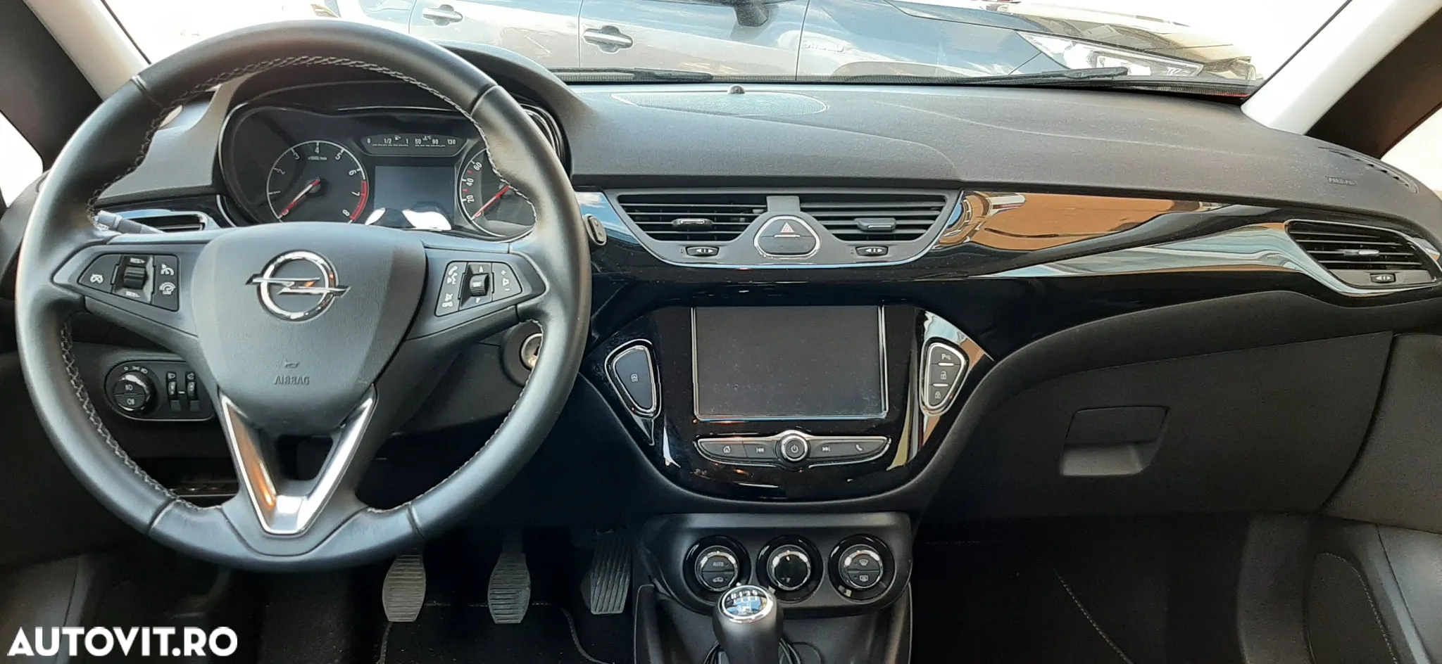 Opel Corsa 1.4 ECOTEC Enjoy - 2