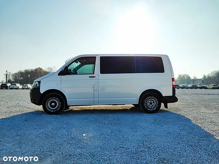 Volkswagen Caravelle - 5