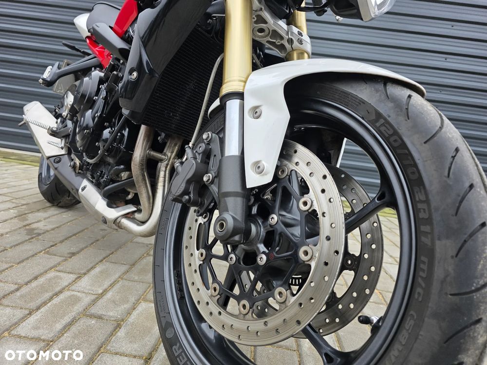 Triumph Street Triple - 14