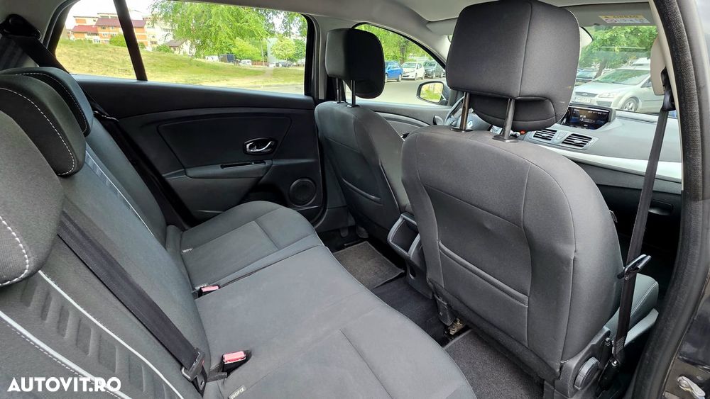 Renault Megane 1.5 dCi Expression - 11