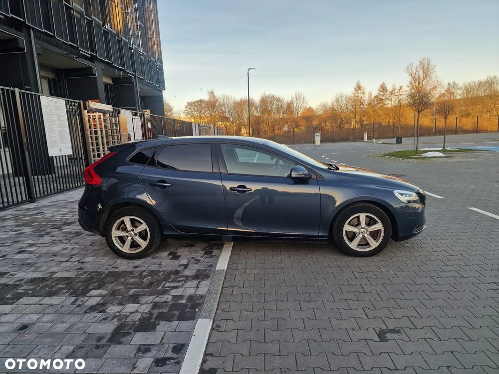 Volvo V40 - 11
