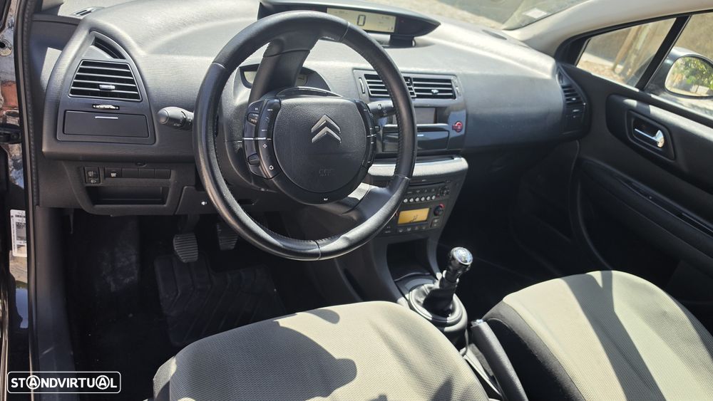Citroën C4 - 11