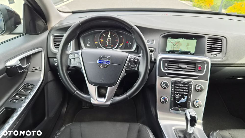 Volvo V60 D2 Kinetic - 11