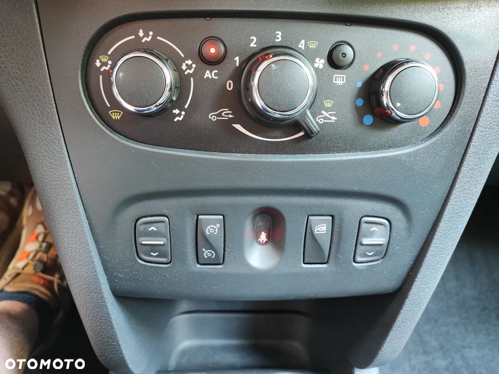 Dacia Sandero Stepway dCi 90 S&S Ambiance - 22