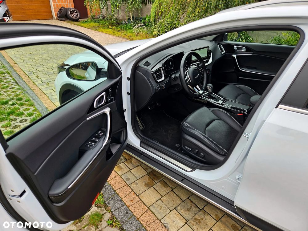 Kia XCeed 1.6 T-GDI L Business Line DCT - 17
