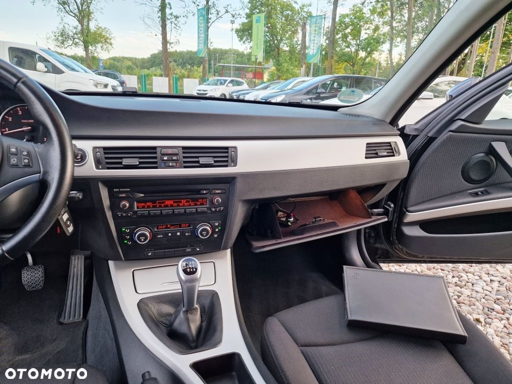 BMW Seria 3 - 14
