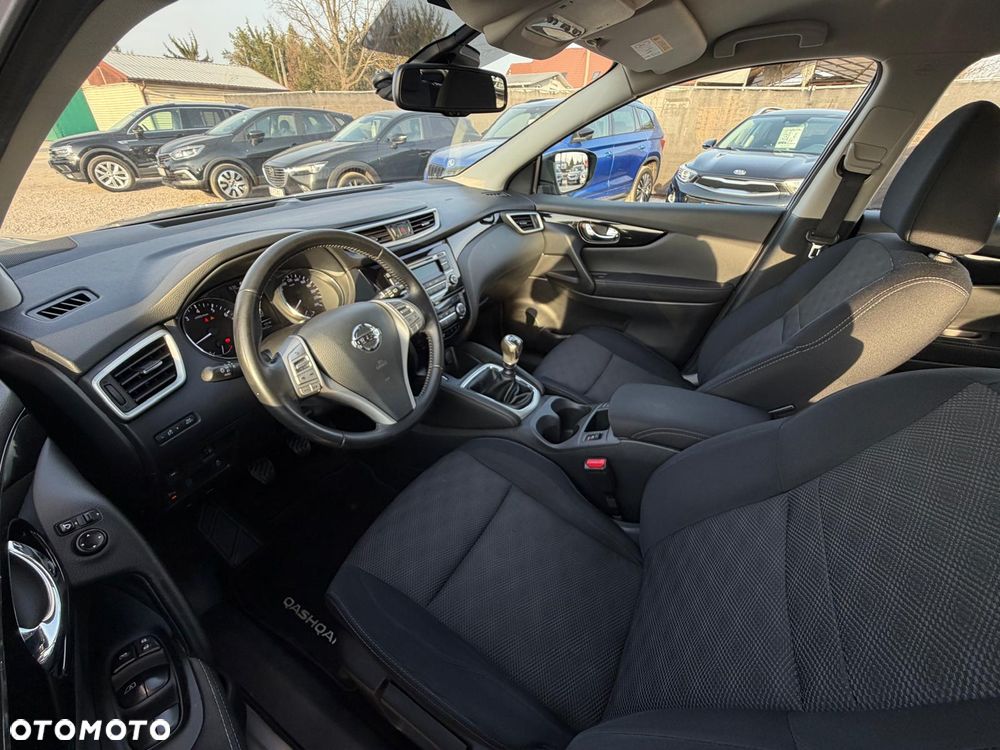 Nissan Qashqai 1.6 DIG-T N-Connecta - 26