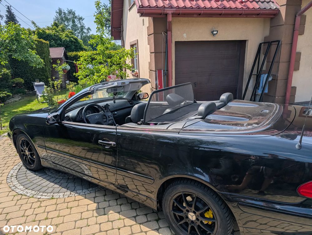 Mercedes-Benz CLK - 11