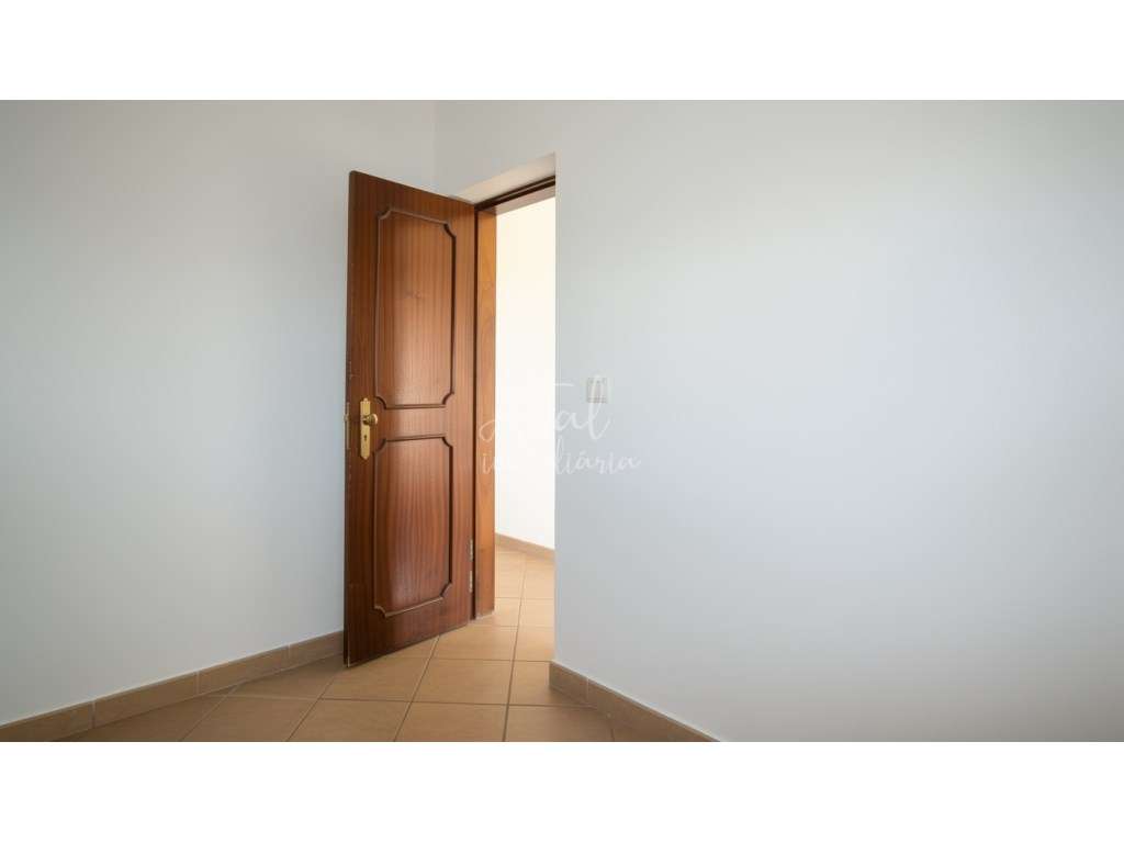 Apartamento T2 Renovado no Barreiro- Conforto e Modernidade ao Seu ... - Grande imagem: 5/10