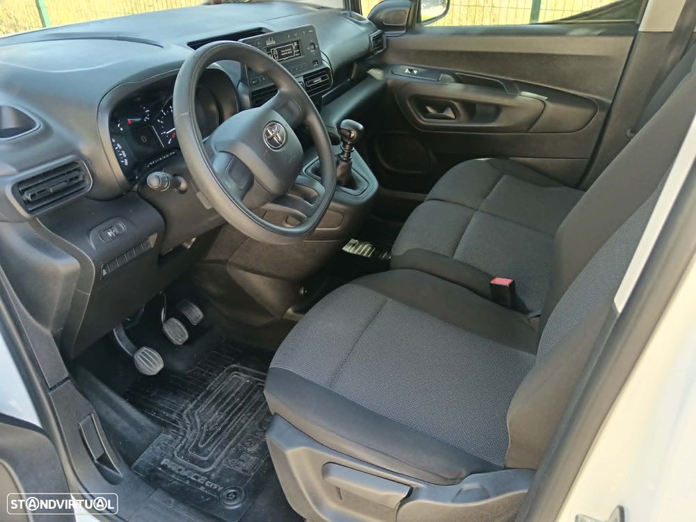 Toyota Proace City 1.5 D  3 LUGARES - 5
