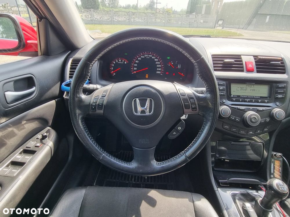 Honda Accord 2.0 Sport - 14