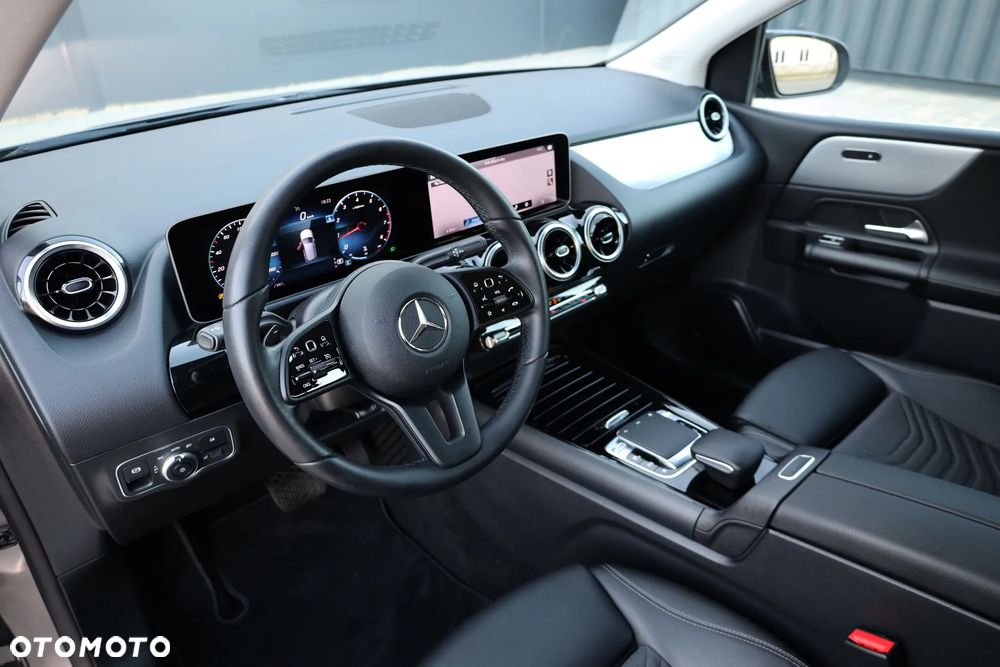 Mercedes-Benz Klasa B 180 7G-DCT - 21