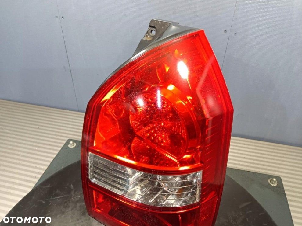 HYUNDAI TUCSON I LAMPA TYŁ PRAWA ZEWNĘTRZNA 92402-2E0 - 2