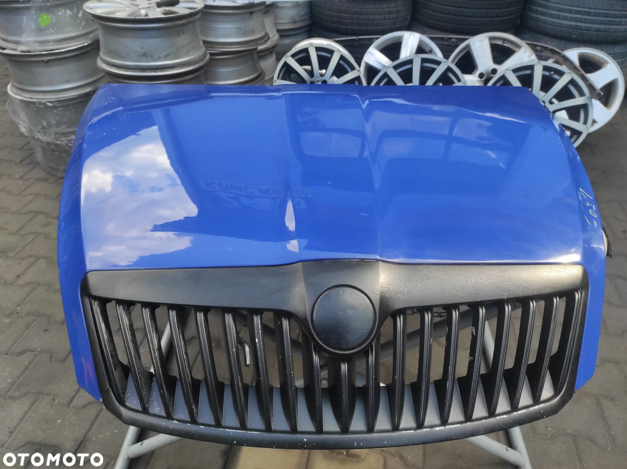 MASKA POKRYWA SILNIKA SKODA OCTAVIA 2 LIFT 4590 NIEBIESKA ATRAPA GRILL WYSYŁKA !!! - 2