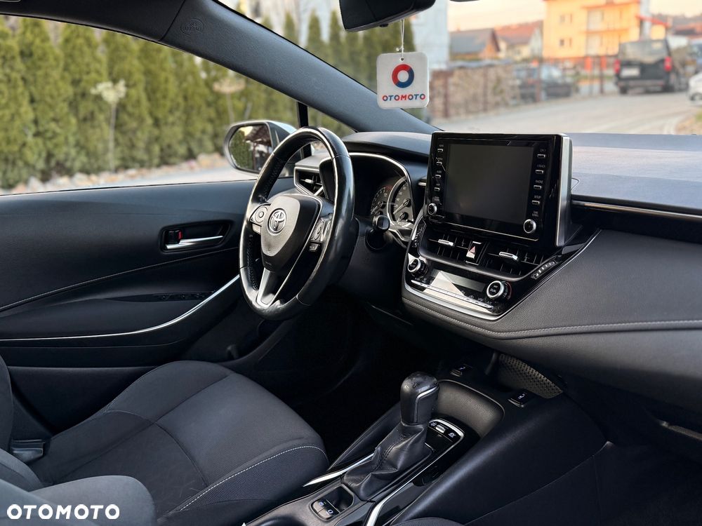 Toyota Corolla 1.8 Hybrid Active - 17