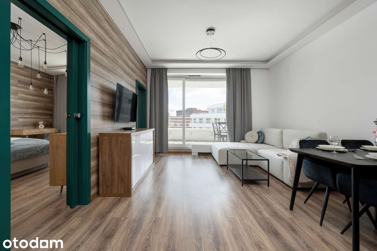 OVO Wrocław, Podwale 82 ,apartament w budynku Hotel Hilton, duży taras