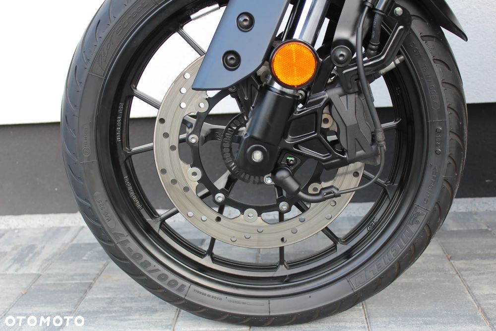 Yamaha MT - 18