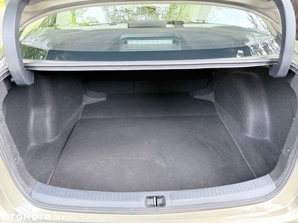 Toyota Corolla 1.6 Comfort - 14