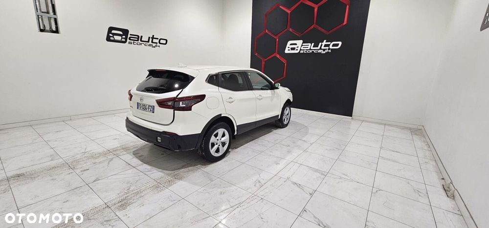 Nissan Qashqai - 1