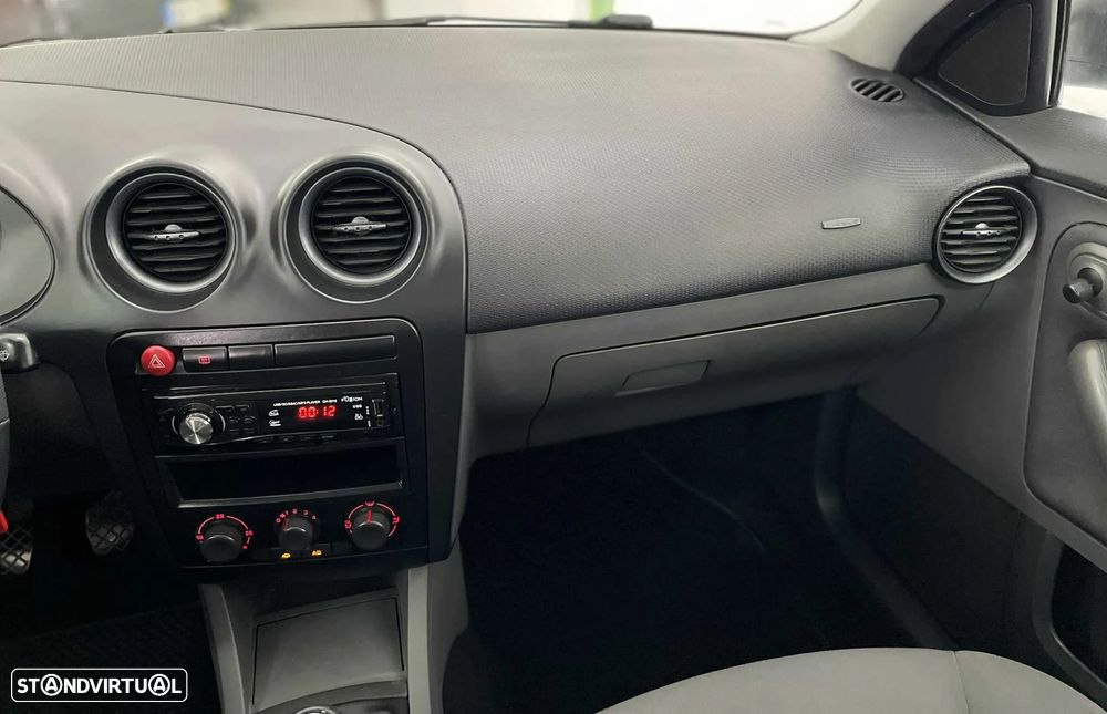 SEAT Ibiza 1.2 12V Reference - 18