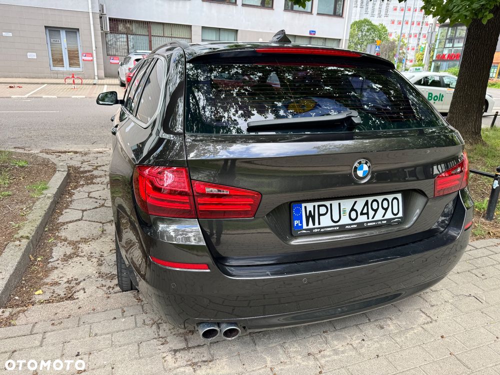 BMW Seria 5 520d xDrive - 4