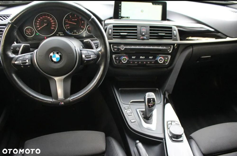 BMW Seria 3 325d Sport Line - 4