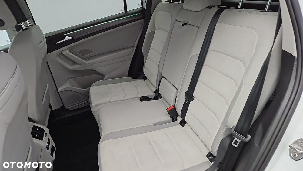 Volkswagen Tiguan Allspace - 22