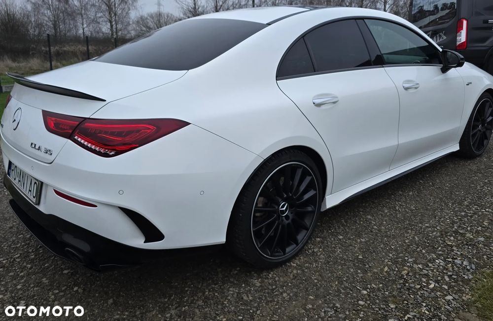 Mercedes-Benz CLA - 4