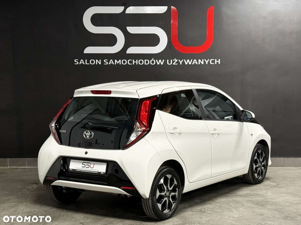 Toyota Aygo x-play connect - 13