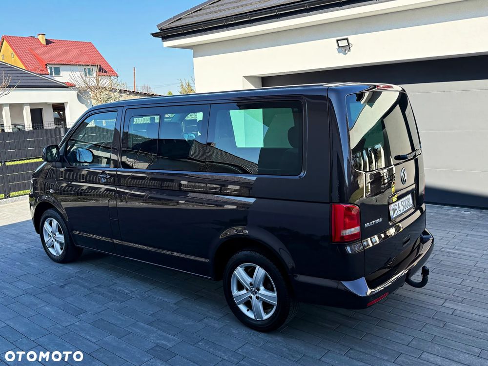 Volkswagen Multivan - 13