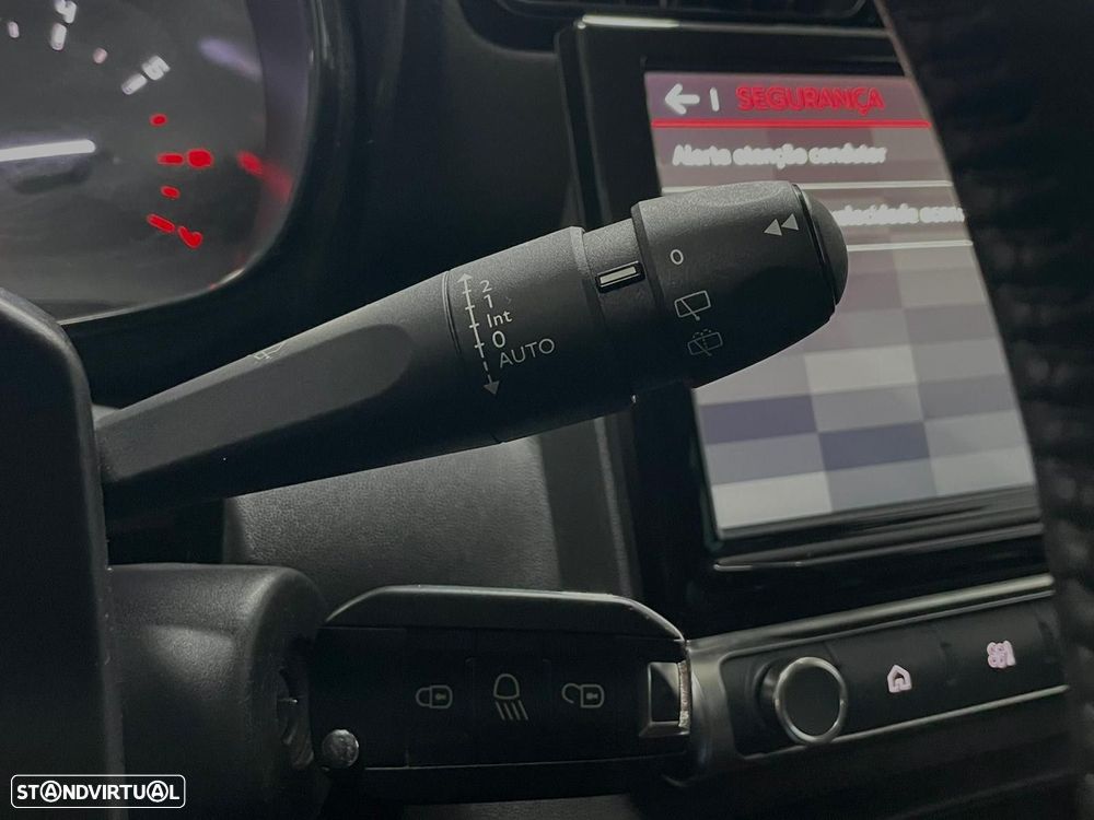 Citroën C3 Aircross 1.2 PureTech Shine - 16