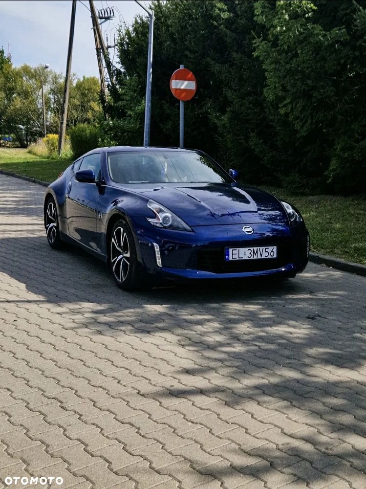 Nissan 370 Z Standard - 2