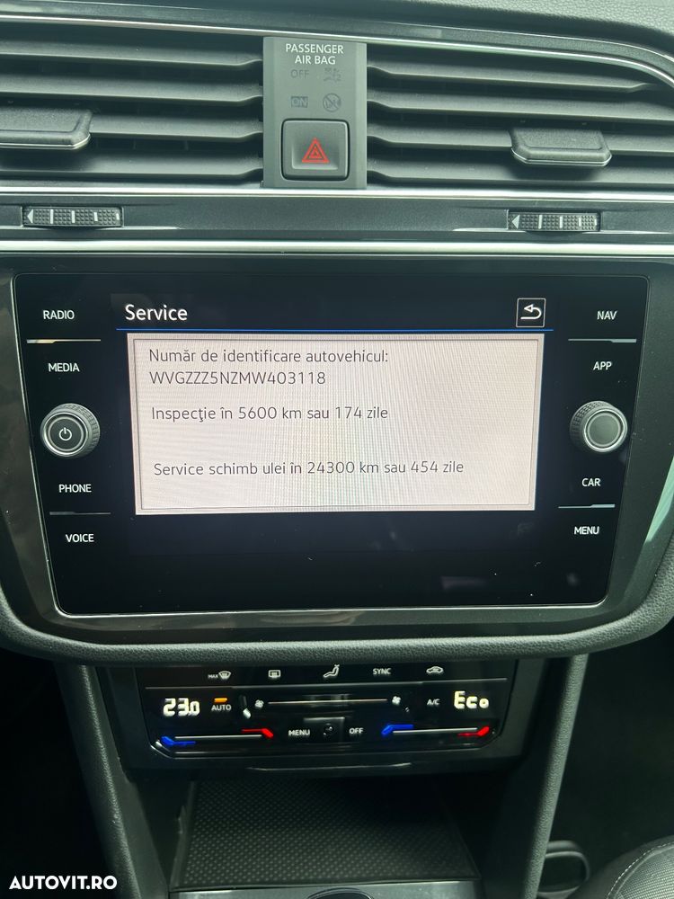 Volkswagen Tiguan - 24