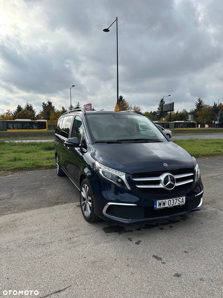 Mercedes-Benz Klasa V 250 d Avantgarde 9G-Tronic (d³ugi) - 2