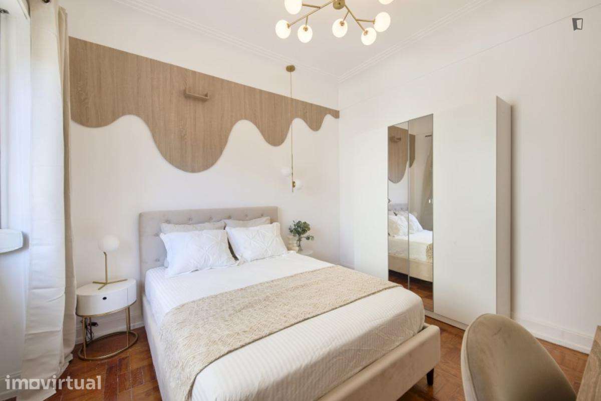 Quarto - localizado em Princípe Real Lisbon - Grande imagem: 5/20