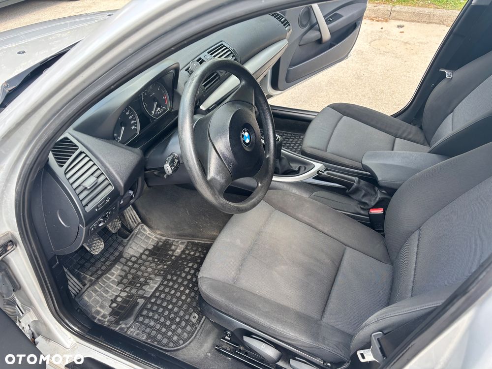 BMW Seria 1 118d - 9