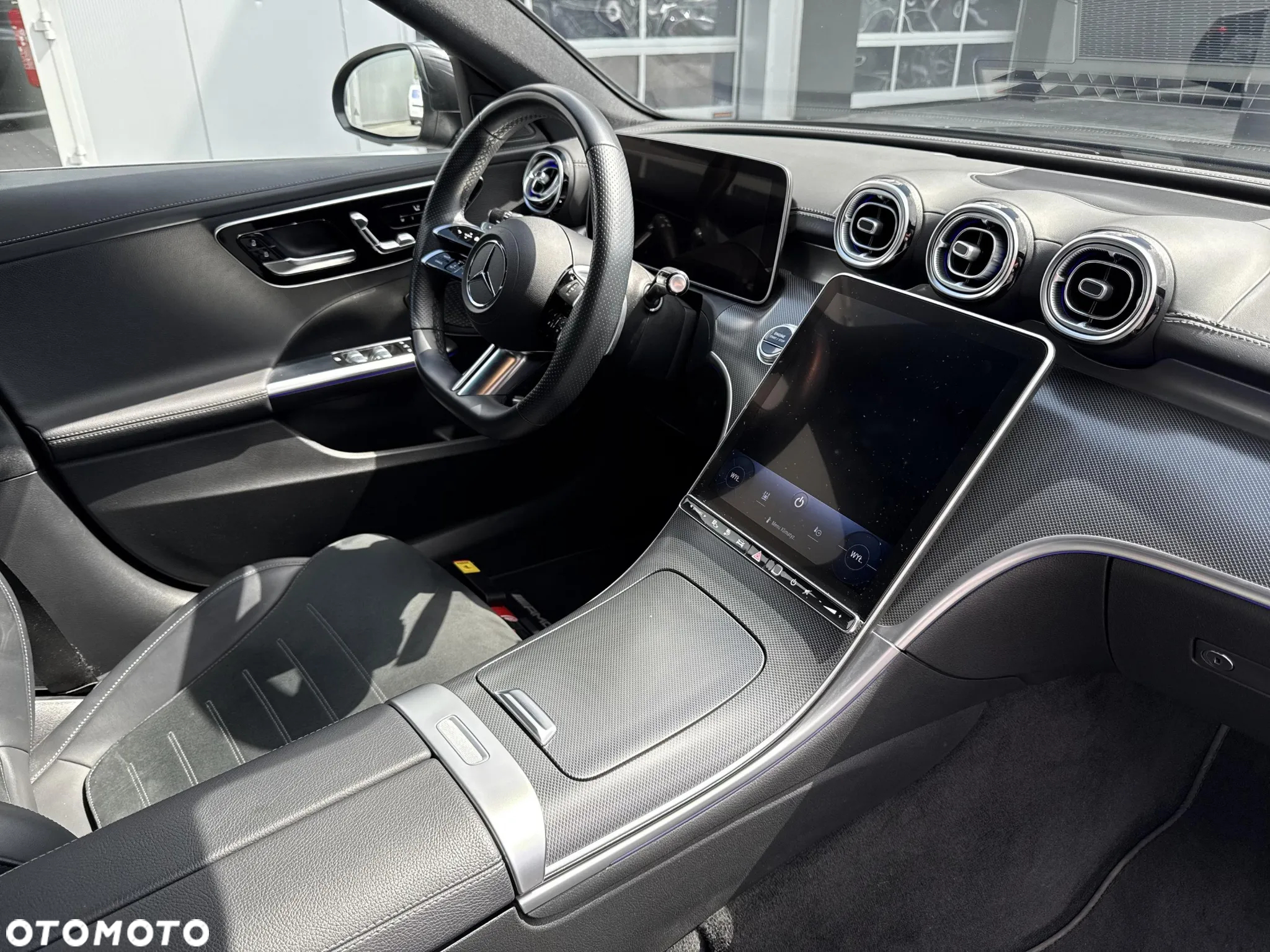 Mercedes-Benz Klasa C 300 e 9G-TRONIC AMG Line - 19