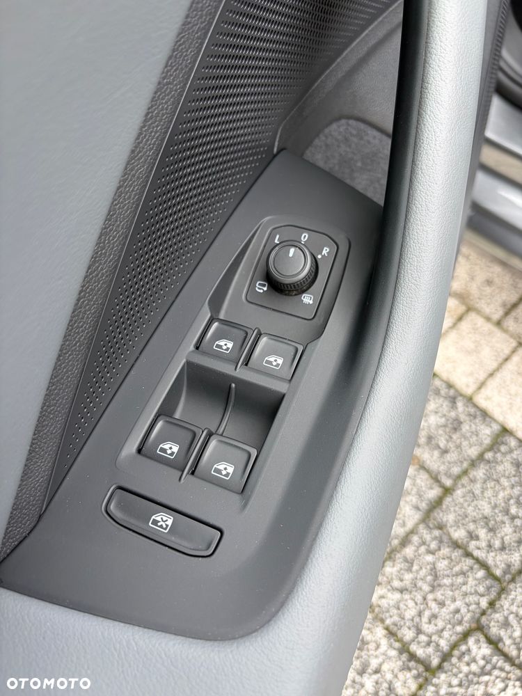 Volkswagen Passat 2.0 TDI SCR DSG Business - 12