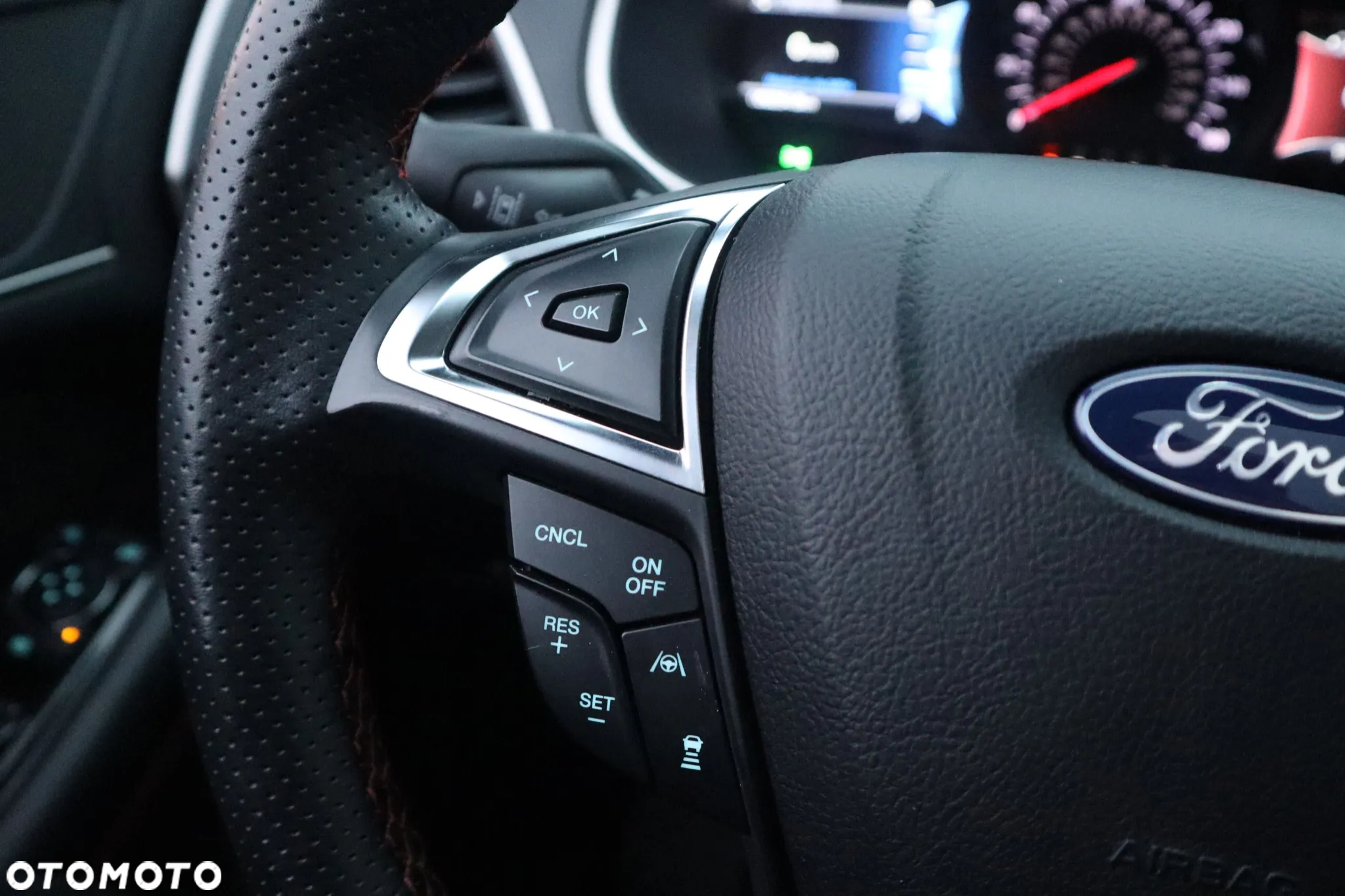 Ford Edge - 17