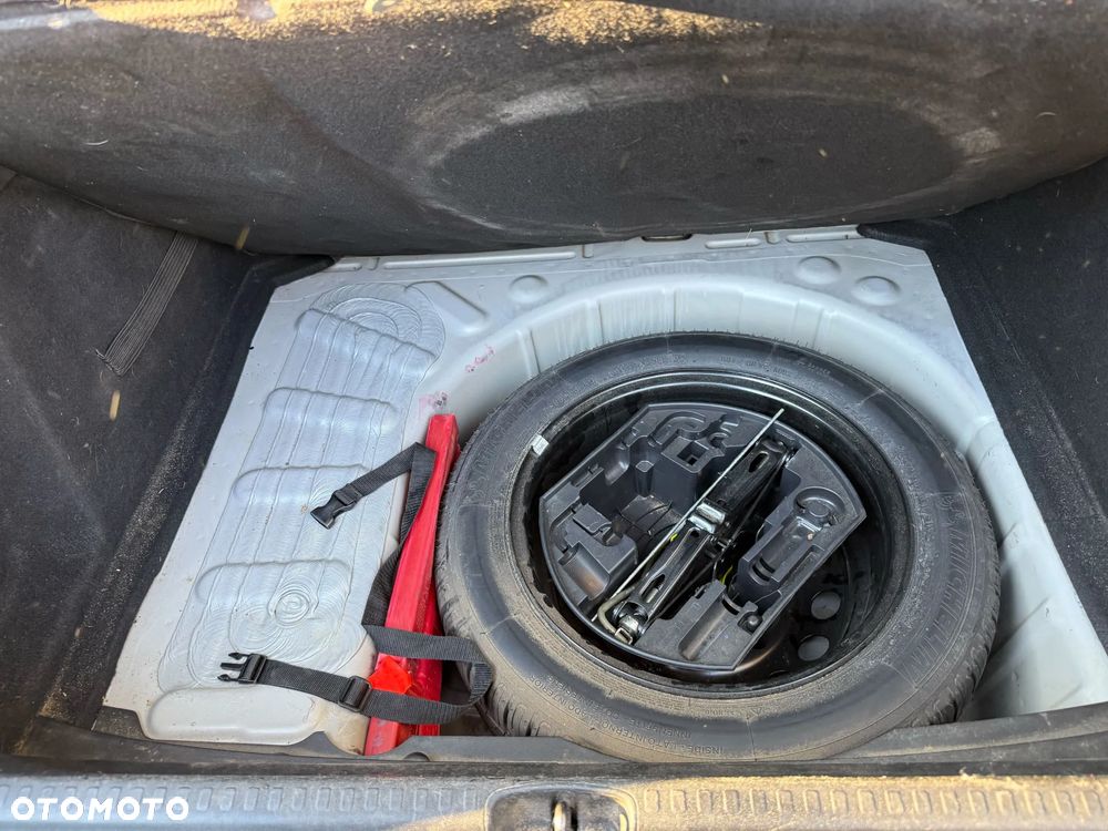 Citroën C4 1.6 HDi Seduction - 23