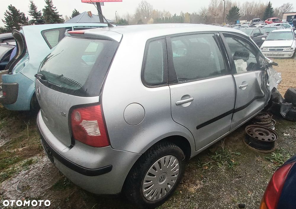 Vw Polo 9N 1.2 12v 02r klapa bagażnika kompletna - 2