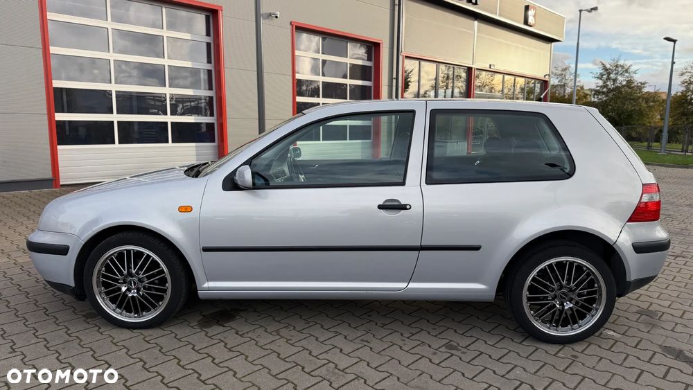 Volkswagen Golf 1.4 Comfortline - 6