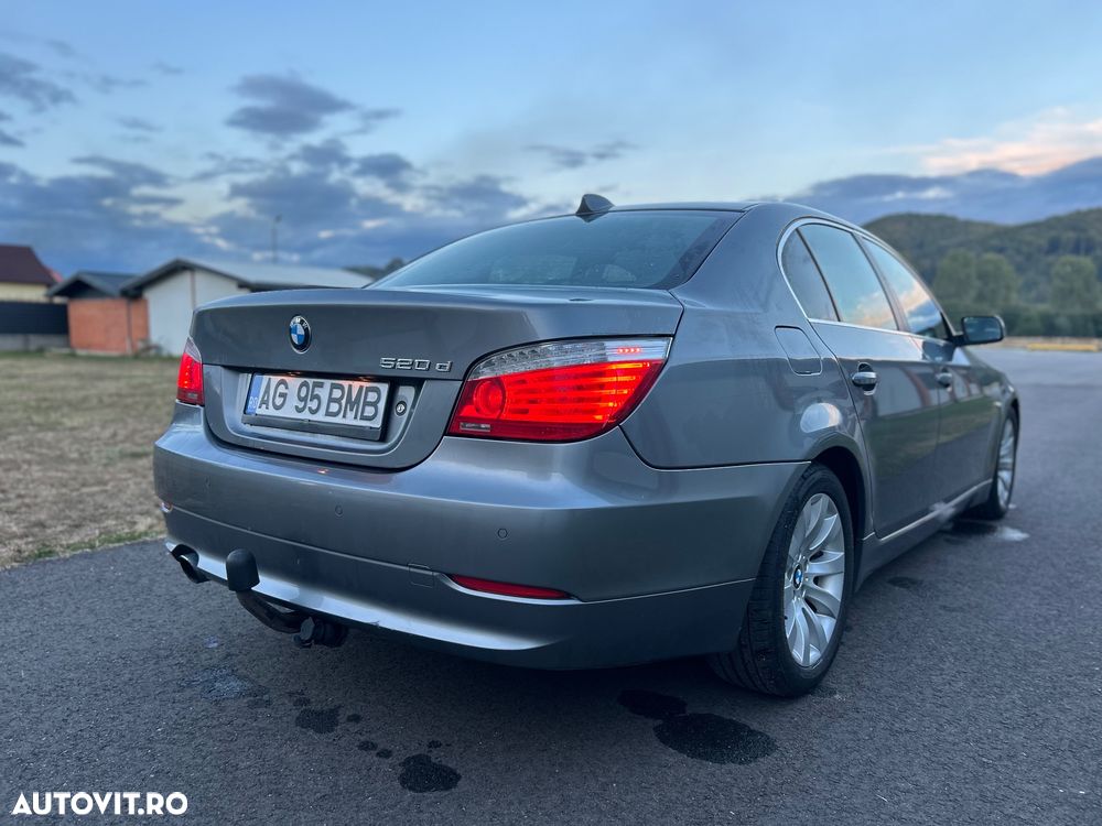 BMW 5 Series 2009 — imagine 6