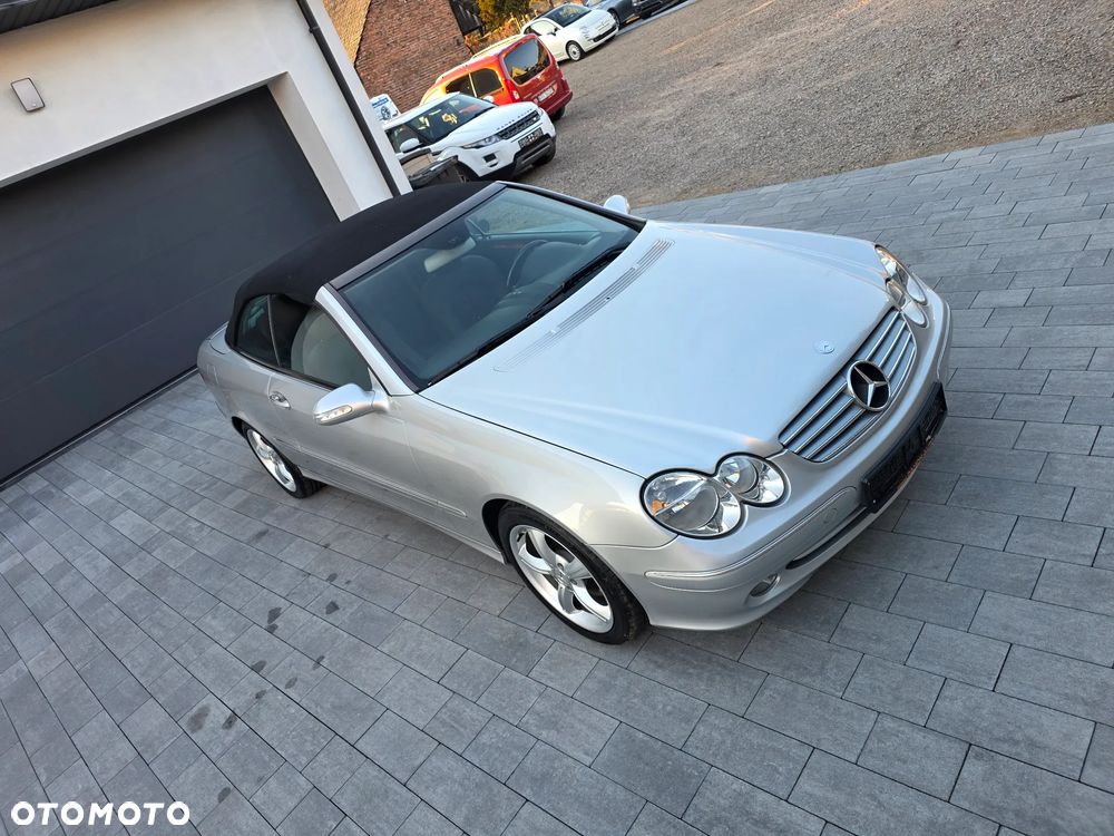 Mercedes-Benz CLK - 19