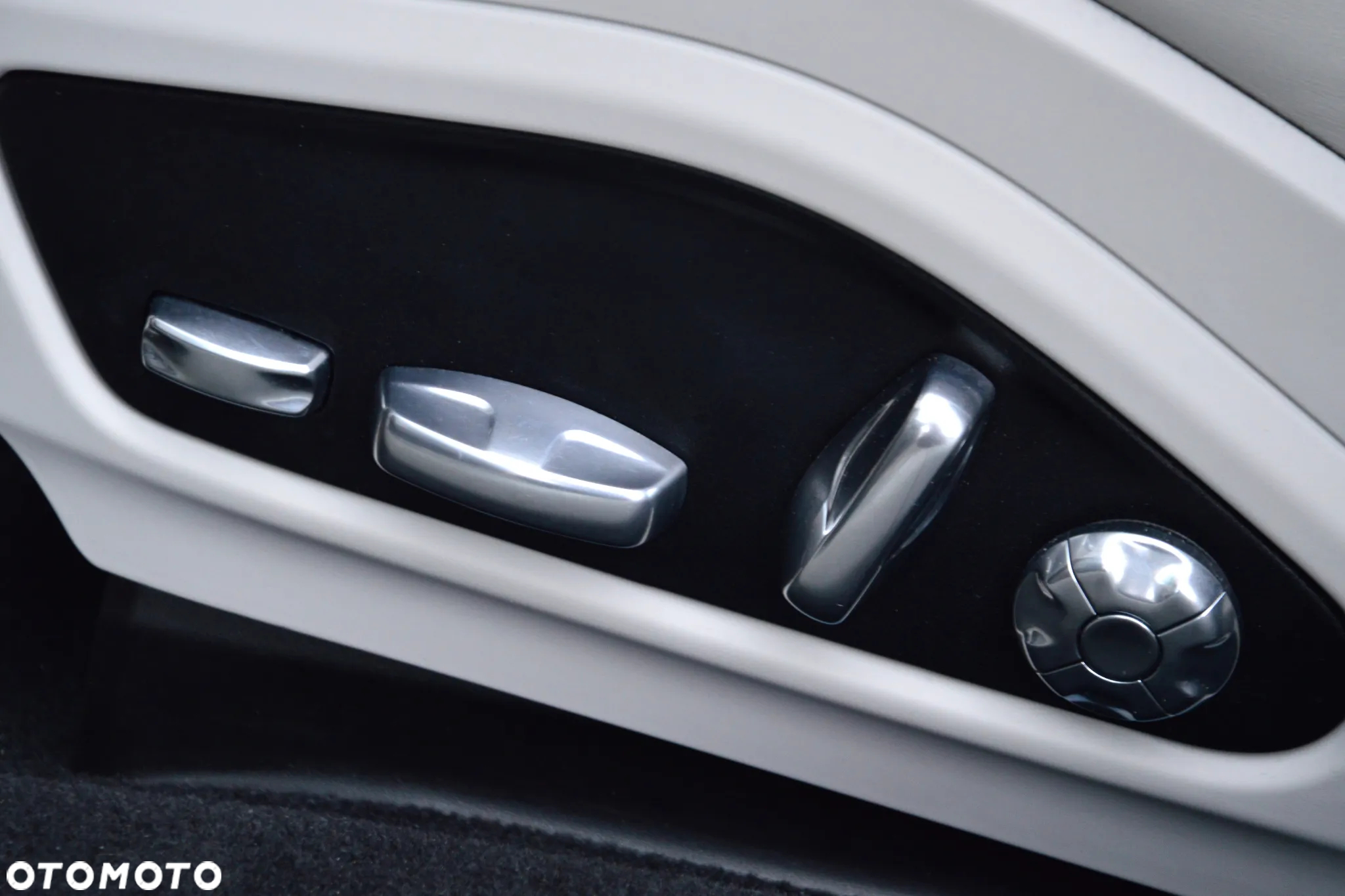 Porsche Panamera 4 Sport Turismo - 15